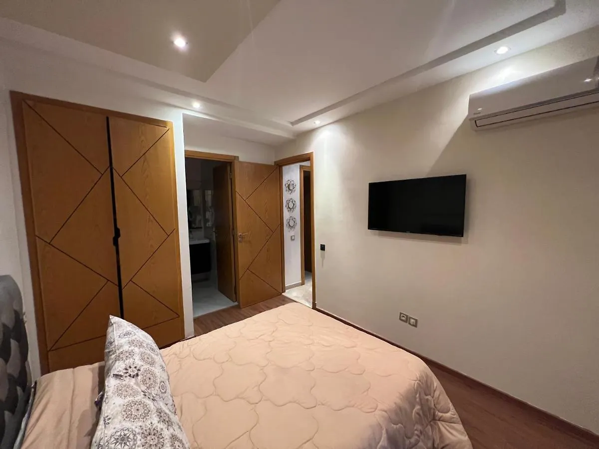 Bel Appart+2 Room+Wifi+Gare Casa Voyageur+Tram Casablanca Apartment